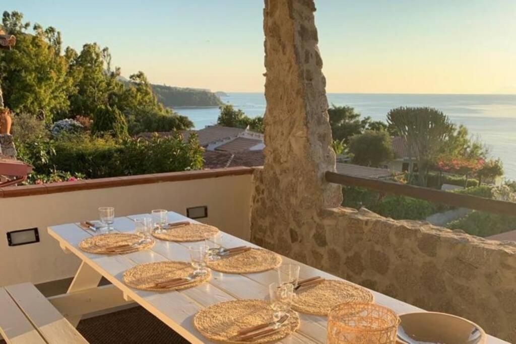 Boutique Apartment With Beach Within Walking Distance, Near Tropea パルゲリーア エクステリア 写真